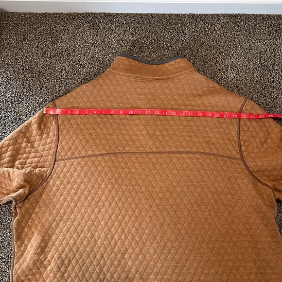 Men’s Reversible Quilted Pullover - Picture 12 of 13